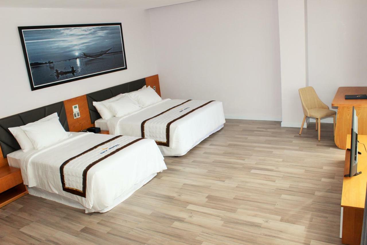 Sky Hotel Hong Ngu Zewnętrze zdjęcie